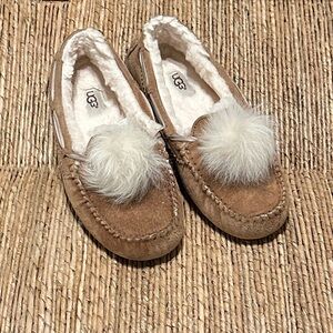 Women’s UGG pom pom slippers 8